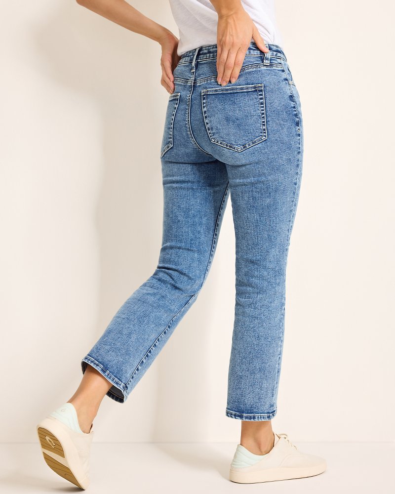 Mid-Rise Cropped Mini Bootcut Jeans Med Azul Wash | Tommy Bahama Popular - Mid-Rise Cropped Mini Bootcut Jeans