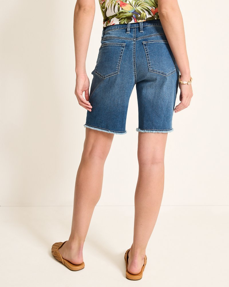Cut-Off Bermuda Denim Shorts Med Playa Wash | Tommy Bahama Best Seller - Cut-Off Bermuda Denim Shorts