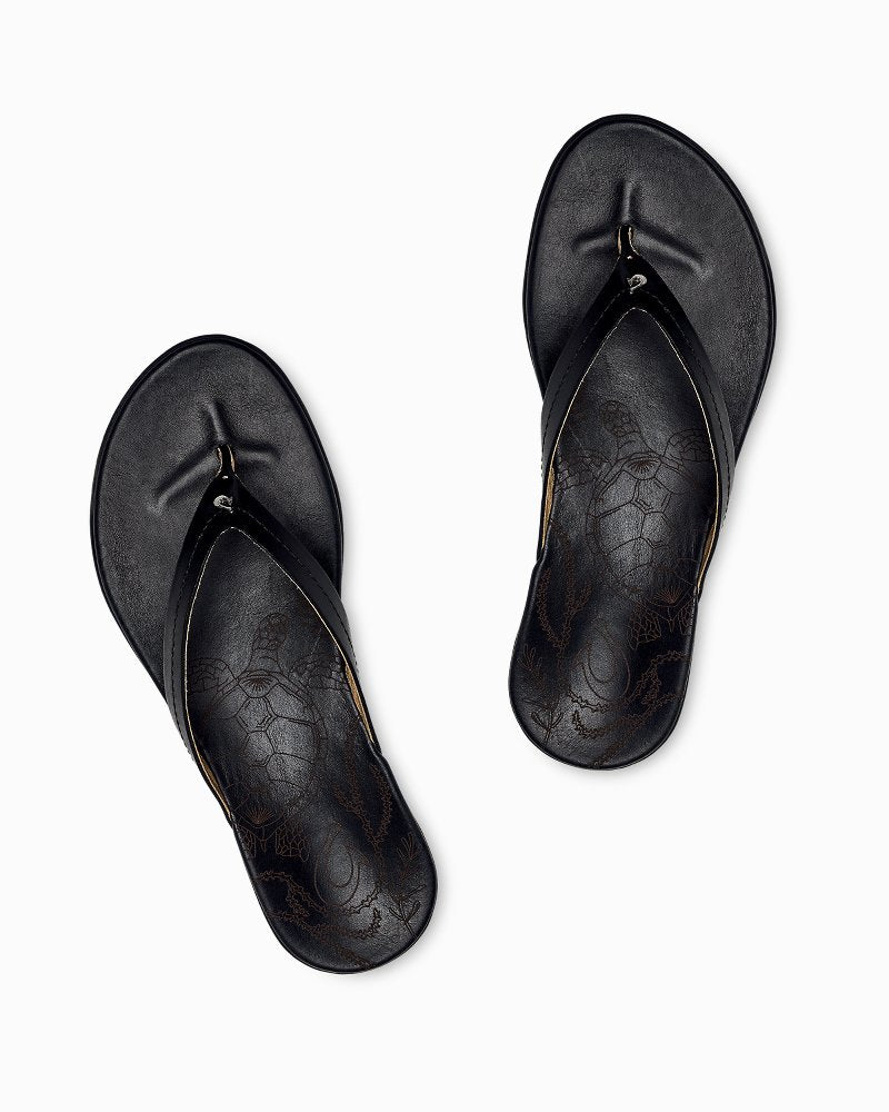 OluKai® Honu Sandals Black | Tommy Bahama Essential - OluKai® Honu Sandals