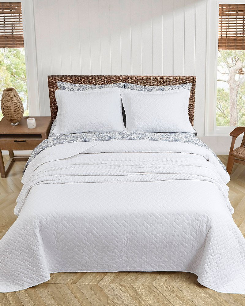 Solid King Quilt/Sham Set White | Tommy Bahama Value - Solid King Quilt/Sham Set