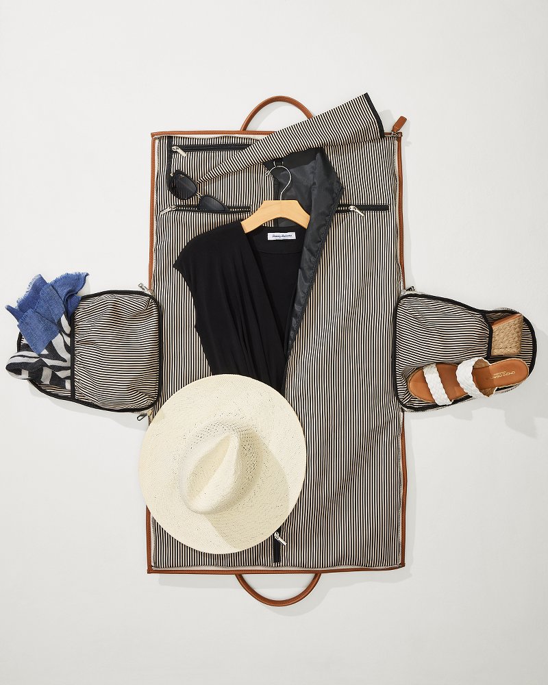 Siena Tan 2-in-1 Garment Duffel Bag Chestnut | Tommy Bahama Trending - Siena Tan 2-in-1 Garment Duffel Bag