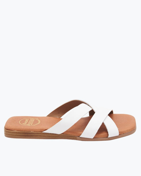 André Assous Koral Featherweights™ Sandals White | Tommy Bahama Smart Buy - André Assous Koral Featherweights™ Sandals