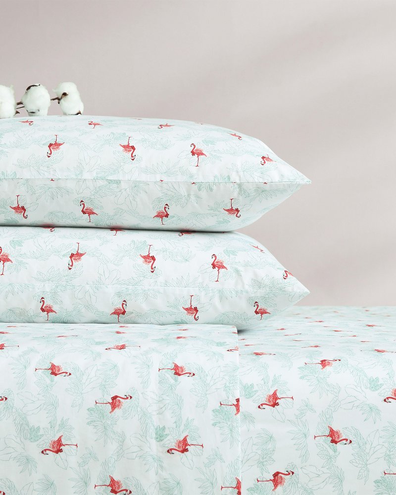 Flamingo Santa 4-Piece Queen Sheet Set Red/Green | Tommy Bahama Classic - Flamingo Santa 4-Piece Queen Sheet Set